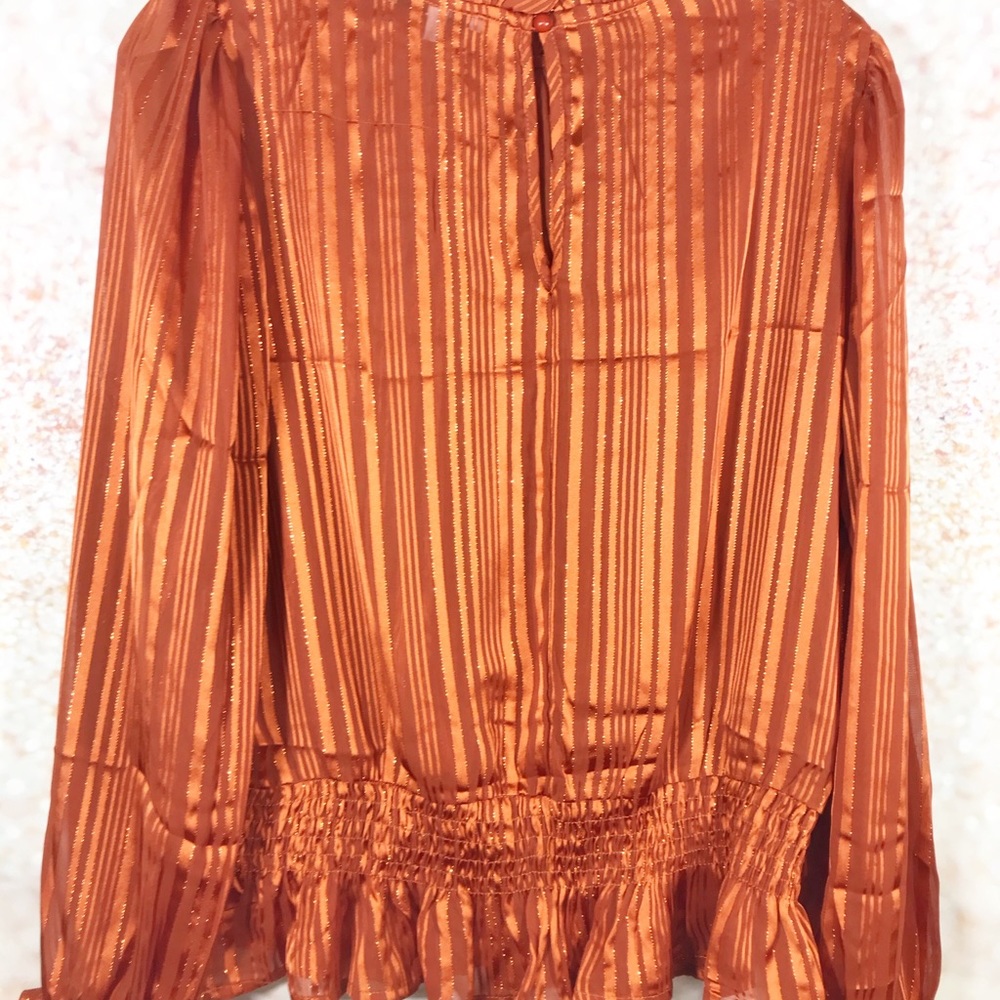 💕 Orange Metallic Ruffle Top 💕 - Picture 8 of 8